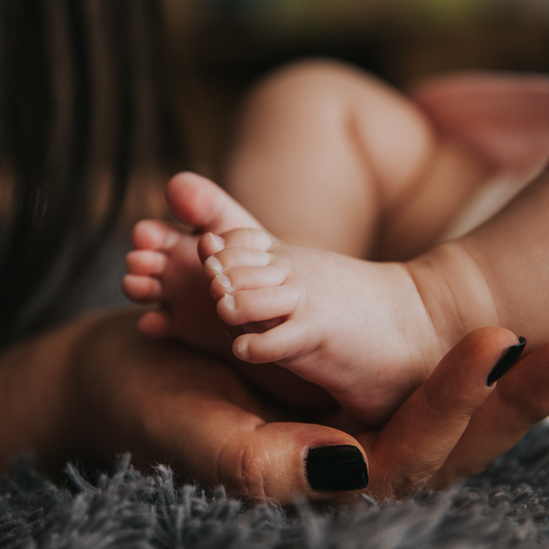 How To Do A Baby Foot Massage To Promote Sleep