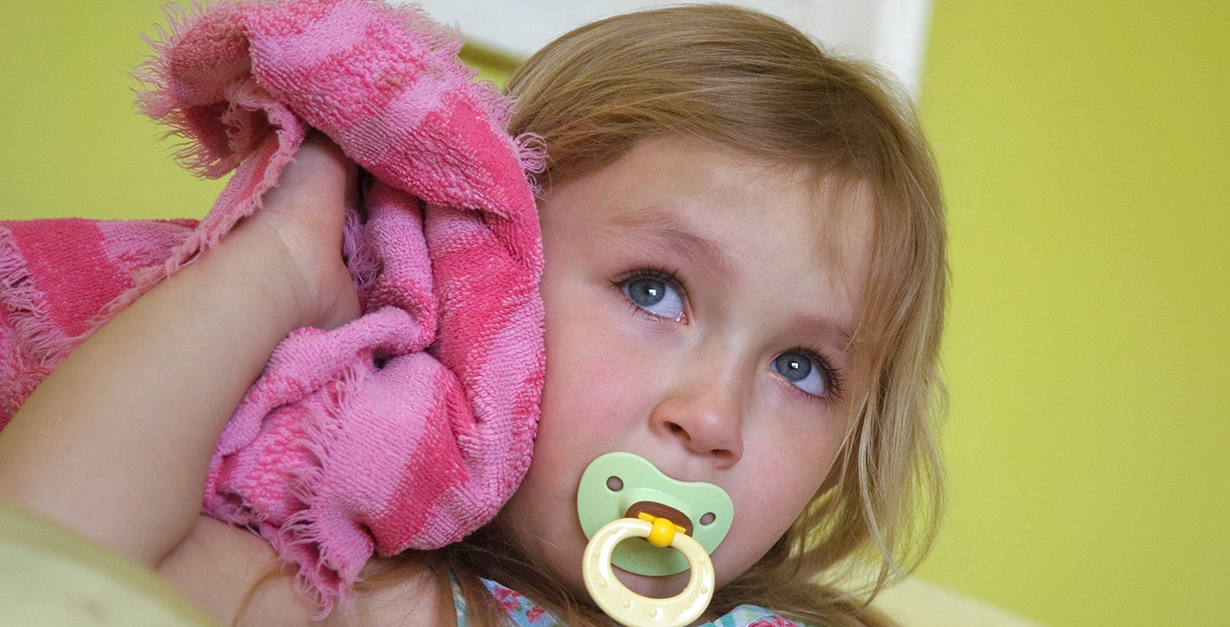 Baby sleep with outlet blanket